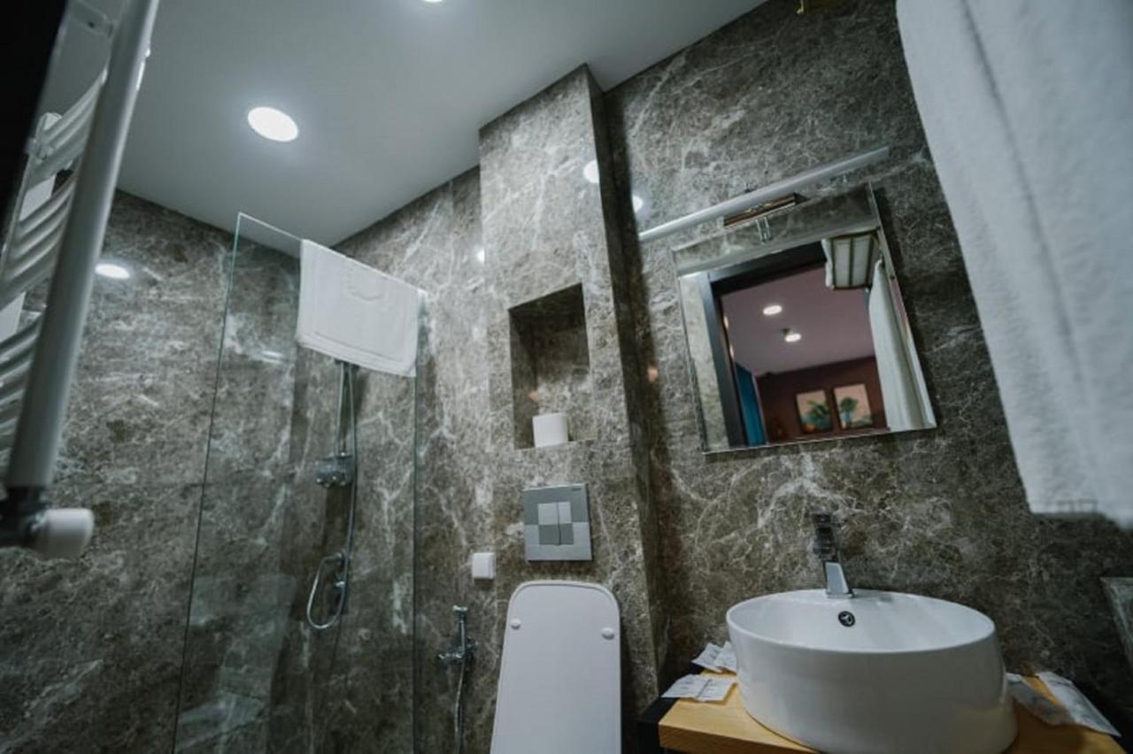 Hotel Linge Tbilissi Extérieur photo